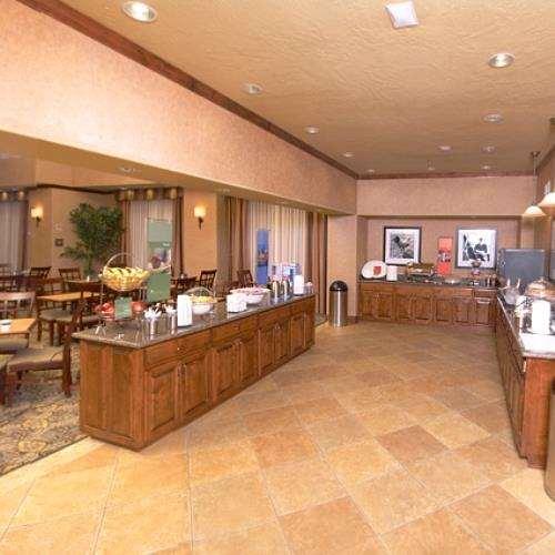 Hampton Inn & Suites Фармінґтон Ресторан фото