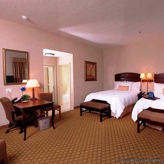 Hampton Inn & Suites Фармінґтон Номер фото
